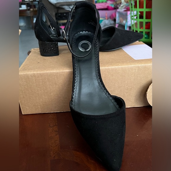 Journee Collection Mandy Glitter Heels in black size 9 - Picture 4 of 4